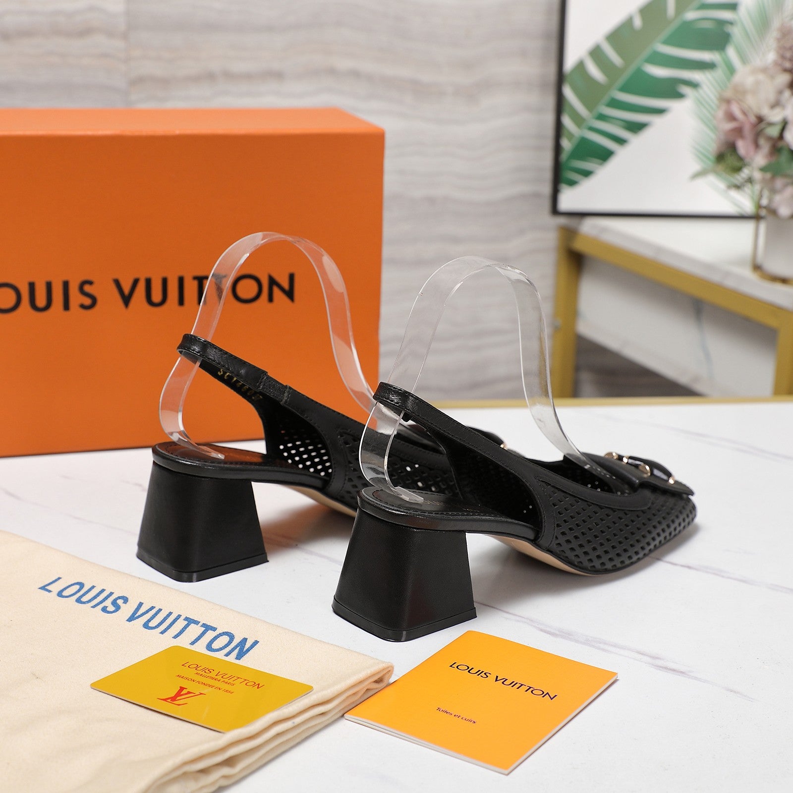 Lvv perforated sandals 0725102303