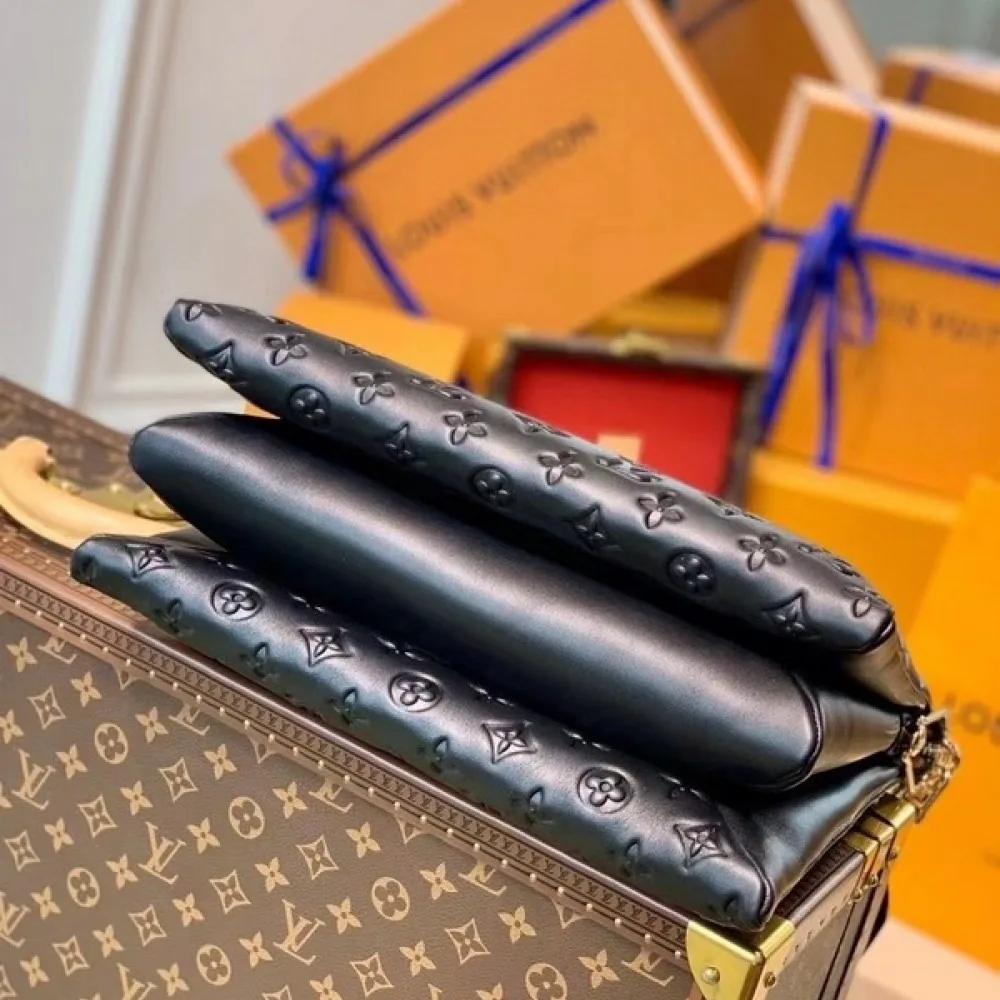 L Coussin MM Bag Black 0424031807