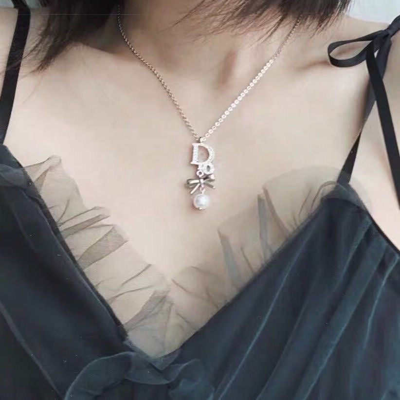 Fashionable Diamond Pearl Necklace Bow Necklace X091112
