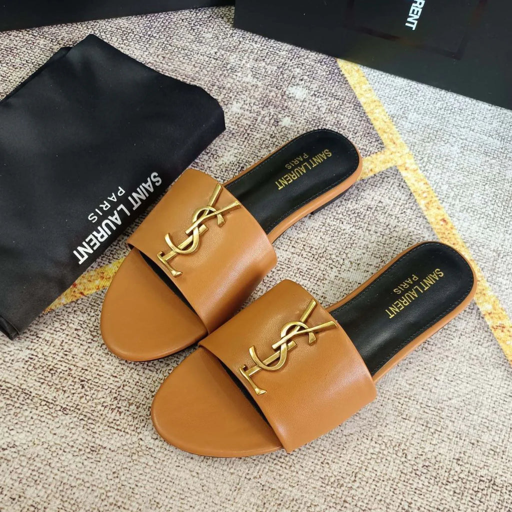 New Slippers Fashion Sandals 1024031124