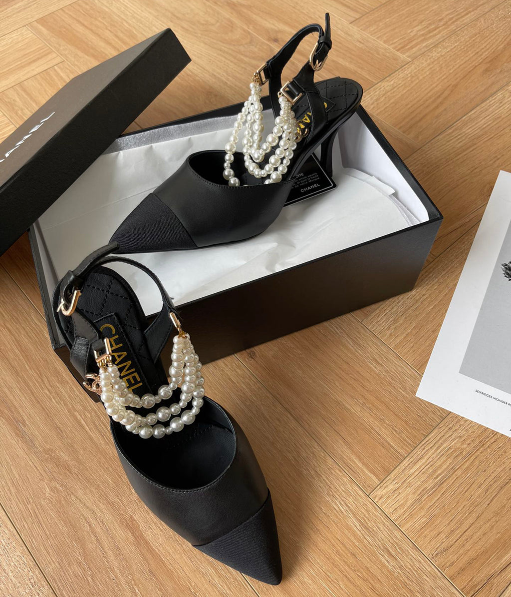 CNL Pointed pearl chain high heel sandals 1824070202