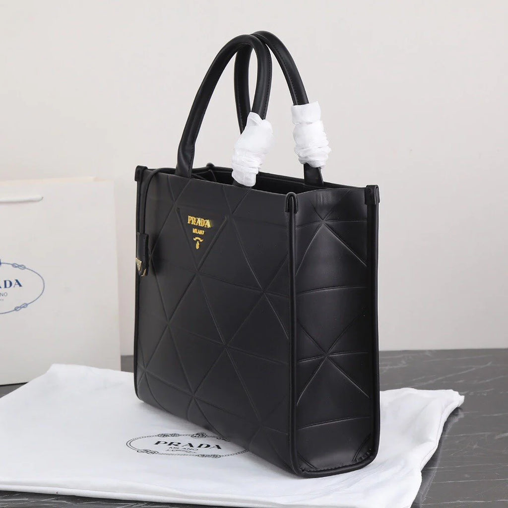 New Fashionable Versatile Tote Bag Large Capacity Shopping Bag 1024011917