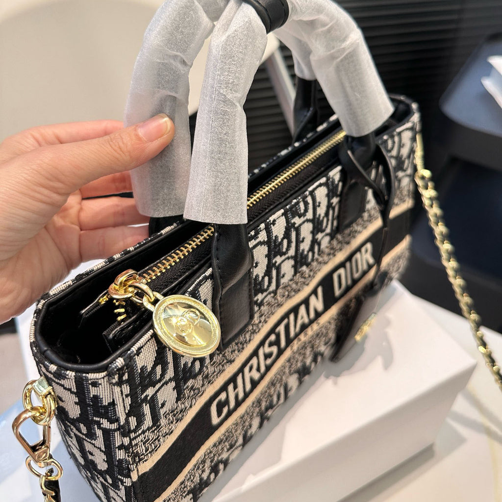 DIO New Size Tote Bag XC24092430