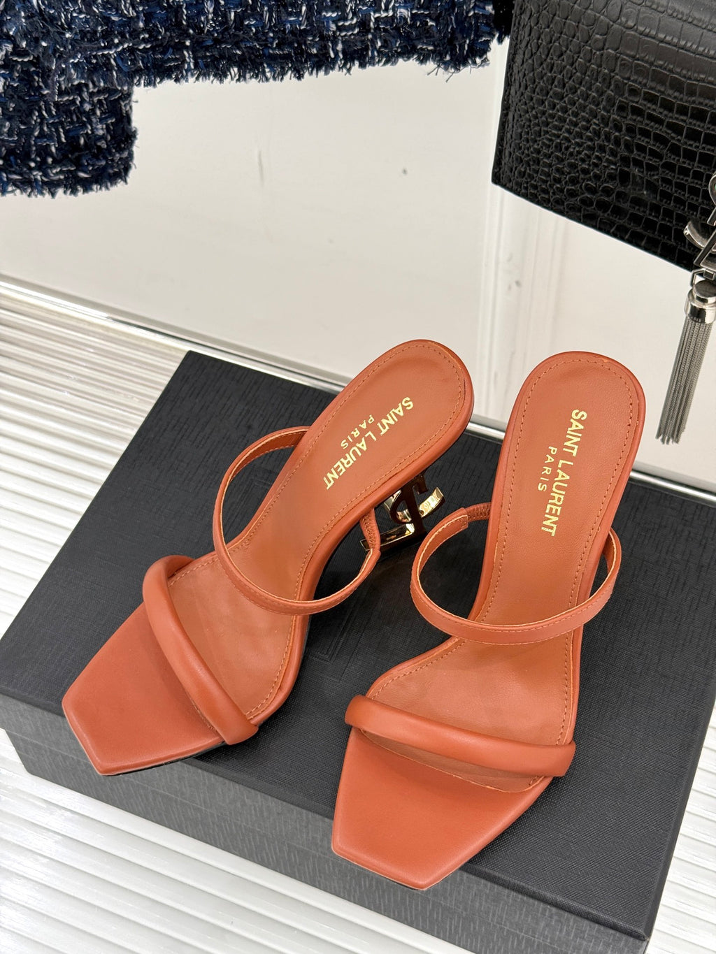 YSL letter heel one-strap high-heeled slippers 0725031113