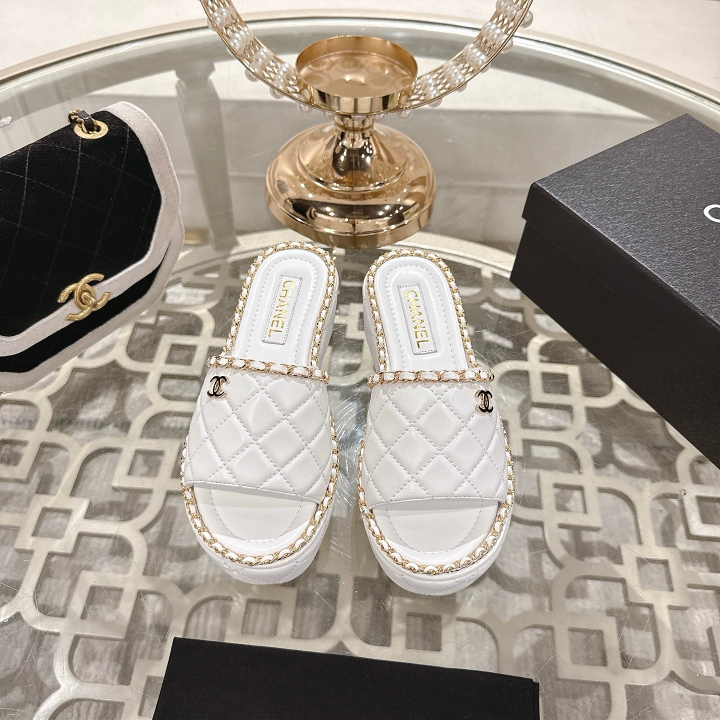 CNL's new thick-soled slippers 0725082204