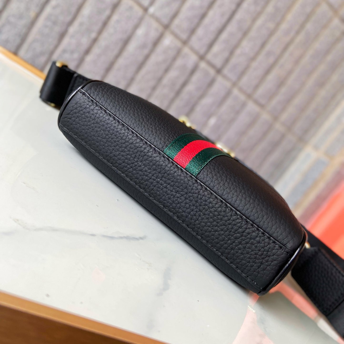 New Fashion Black V Logo Men's bagsXC052023110606