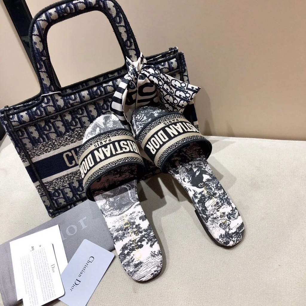 jacquard embroidered slipper