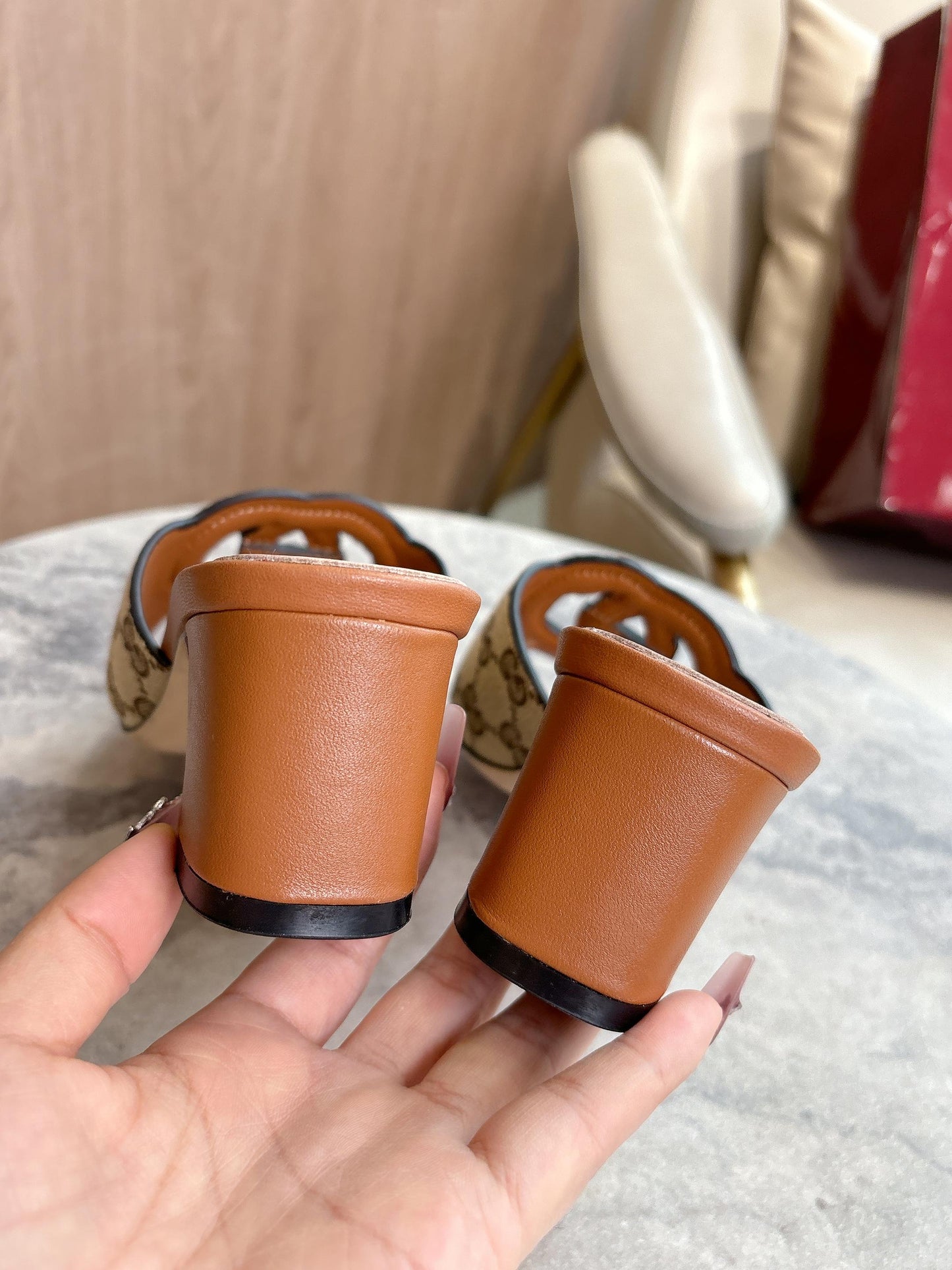 GG high-heeled slippers 0725101408