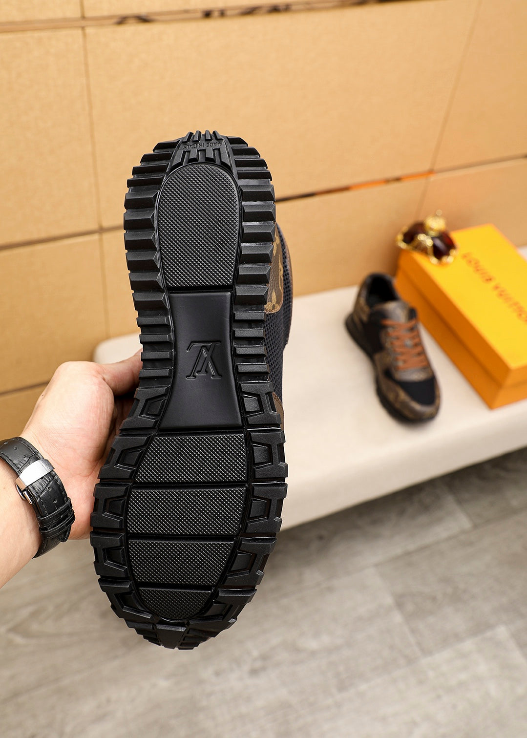 LVV top fashion printed breathable sneakers 0724112003