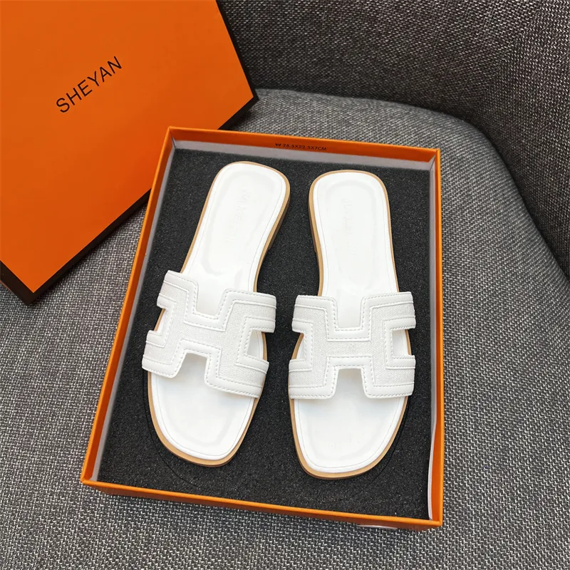 Fashion thick-soled beach slippers 9000904002