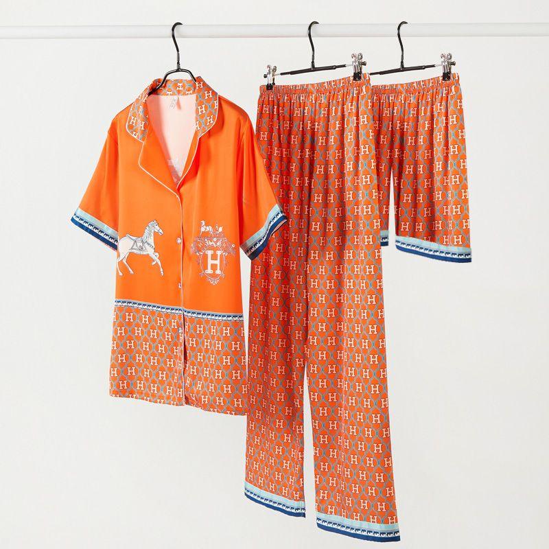 New Ice Silk Thin Short-sleeved Trousers Women's Three-suit 1024032530