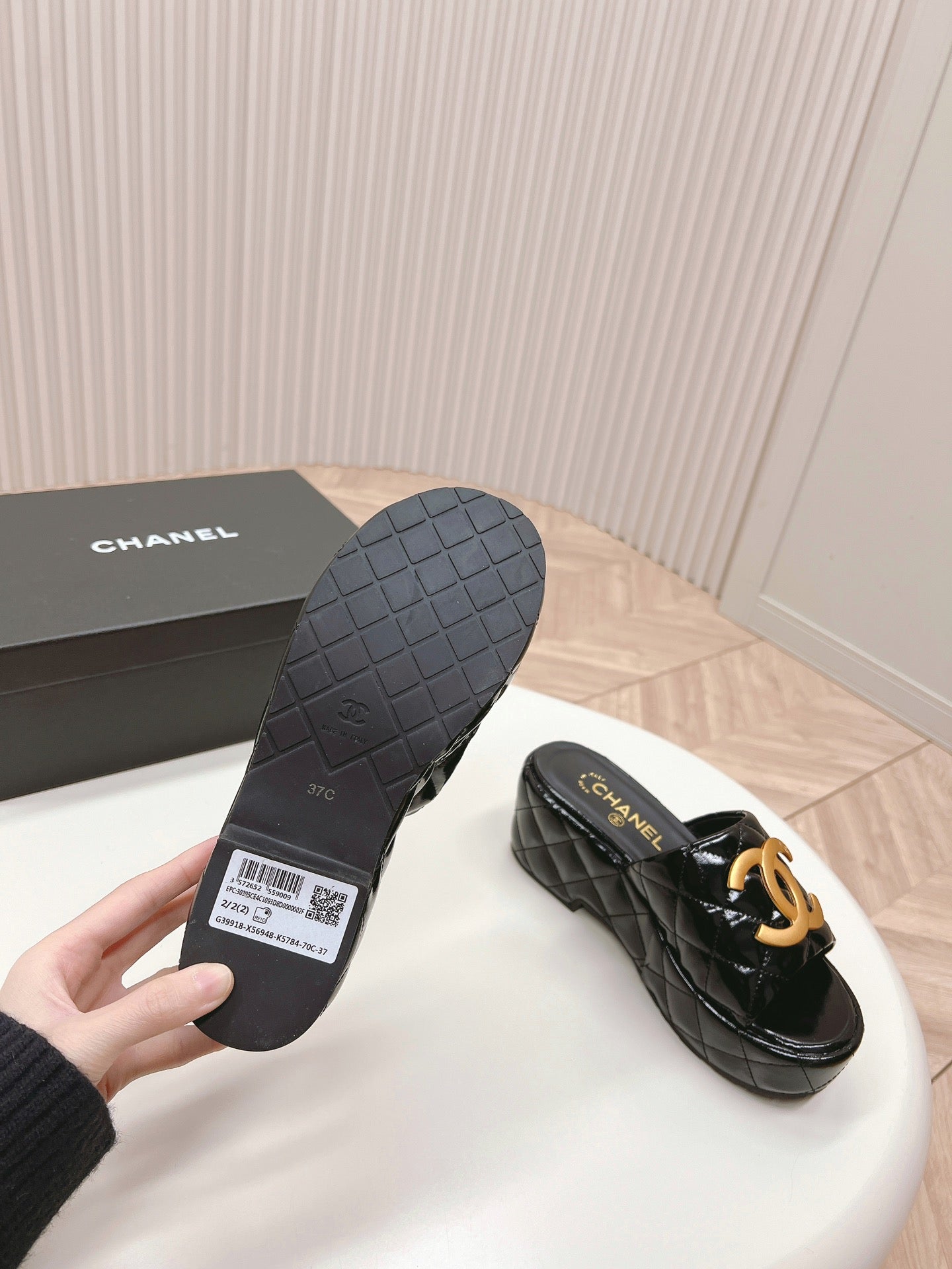 Chane1 top fashion thick-soled rhombus slippers 0724030812