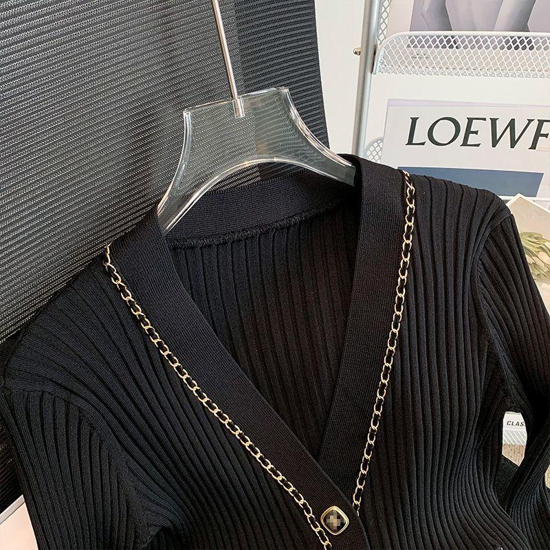 V-neck Metal Chain Slim Long-sleeved Cardigan 0823112813