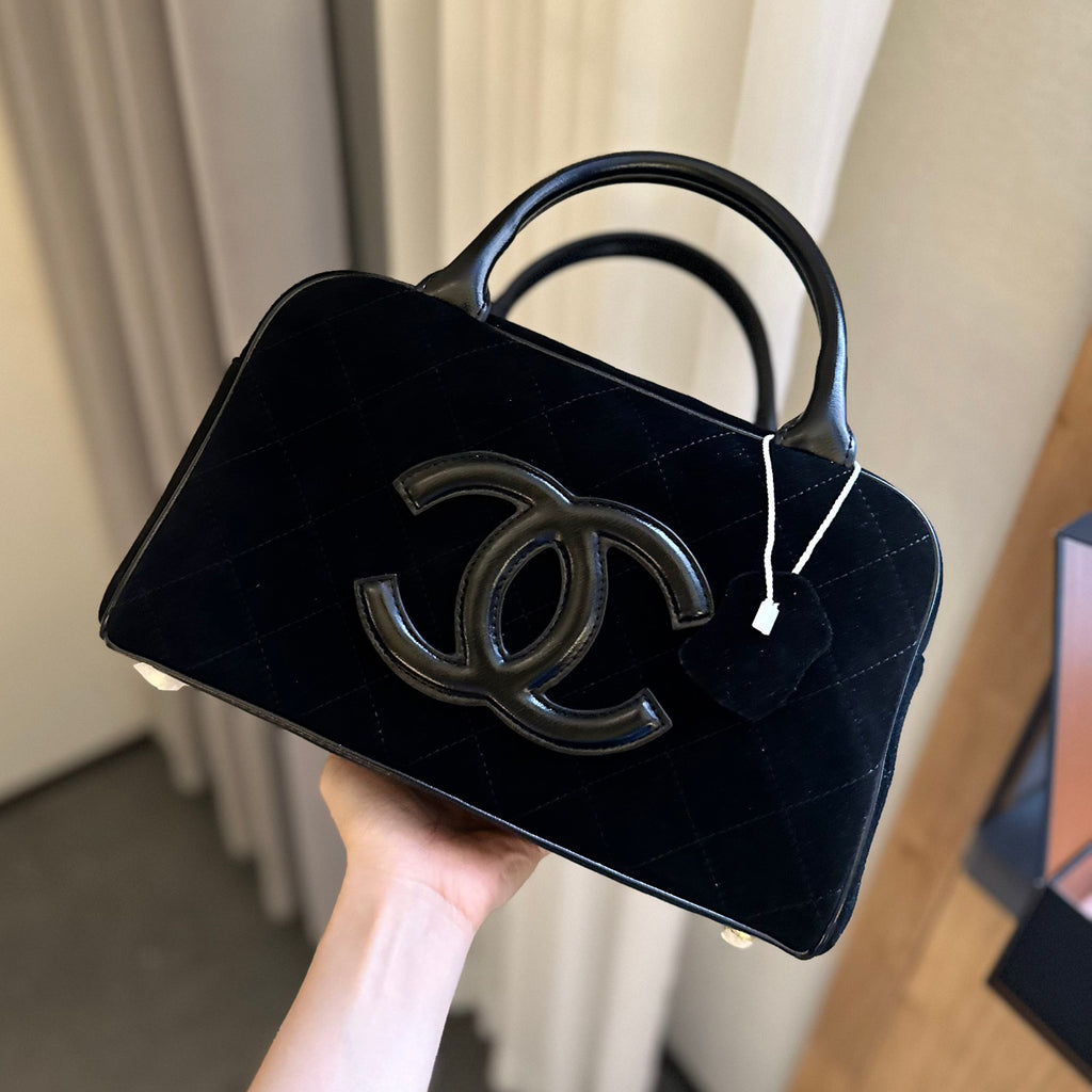 New style bowling hand bag in frosted cowhide XC1823112002