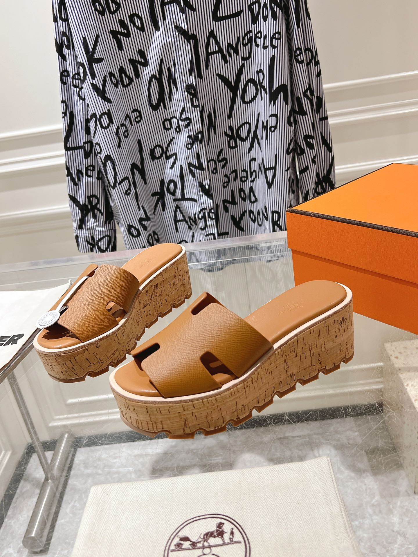 HM thick-soled platform slippers with wooden bran soles 0724082803