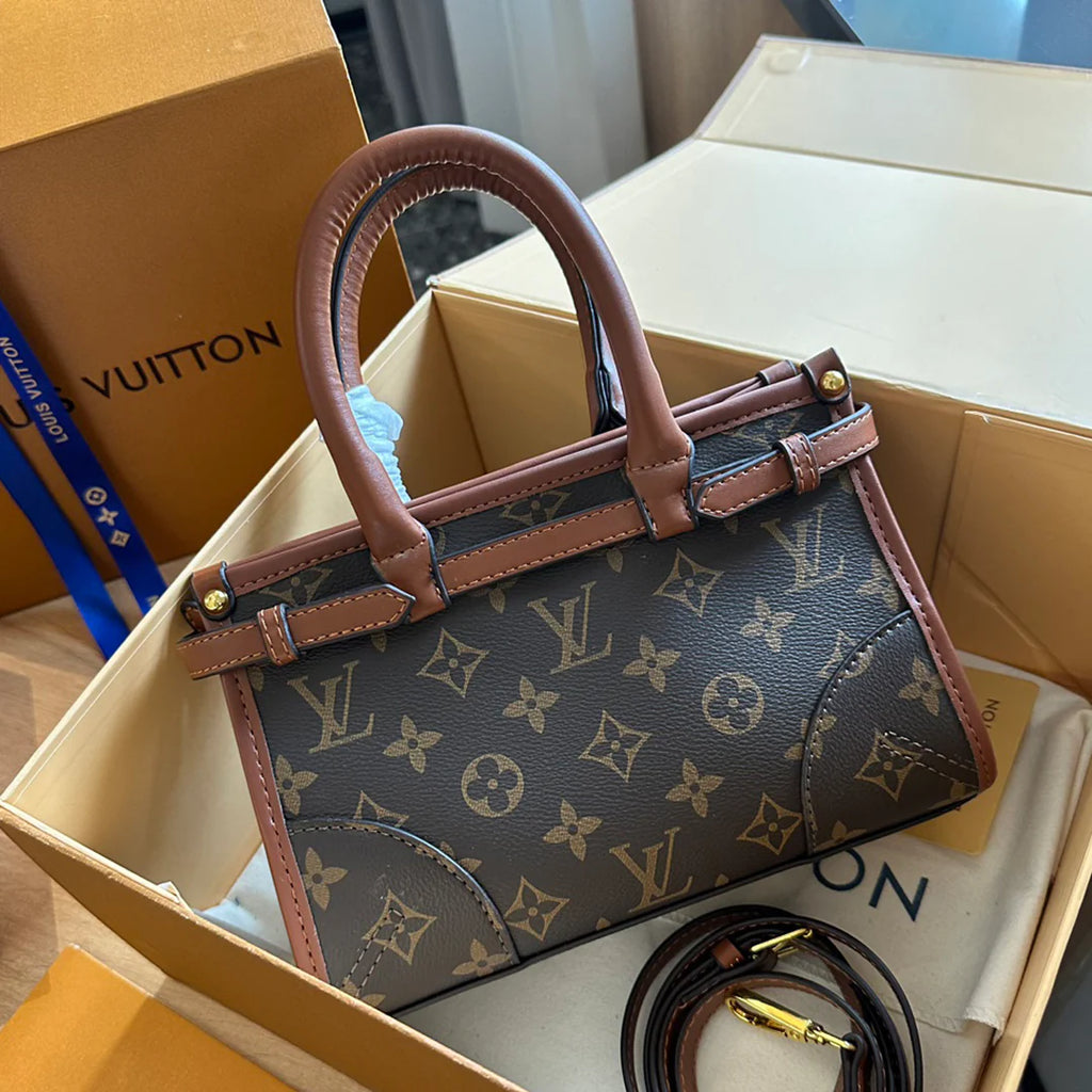 New Fashion Versatile Crossbody Bag 1024032628