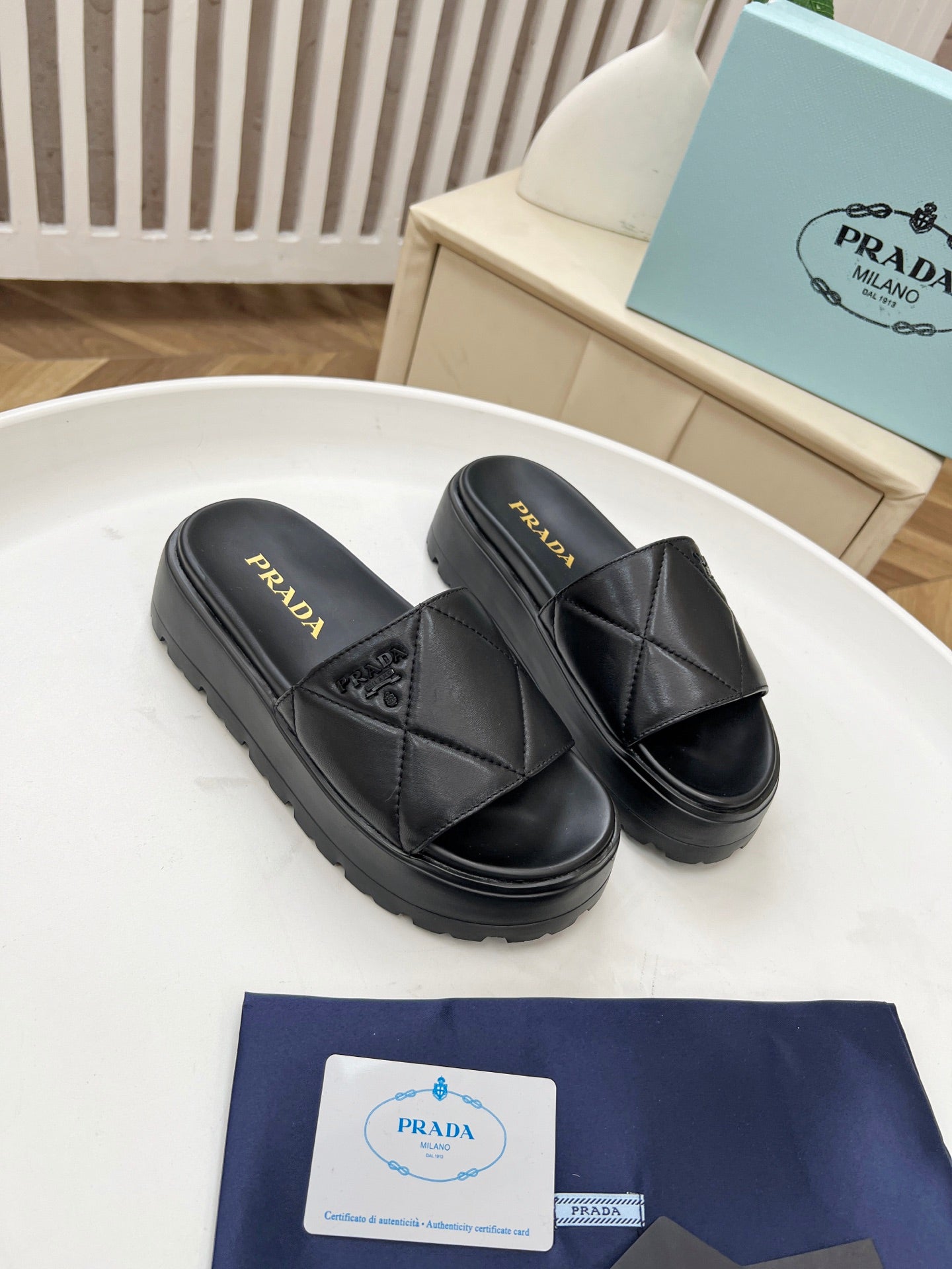 PRD new beach thick-soled slippers 0725061615