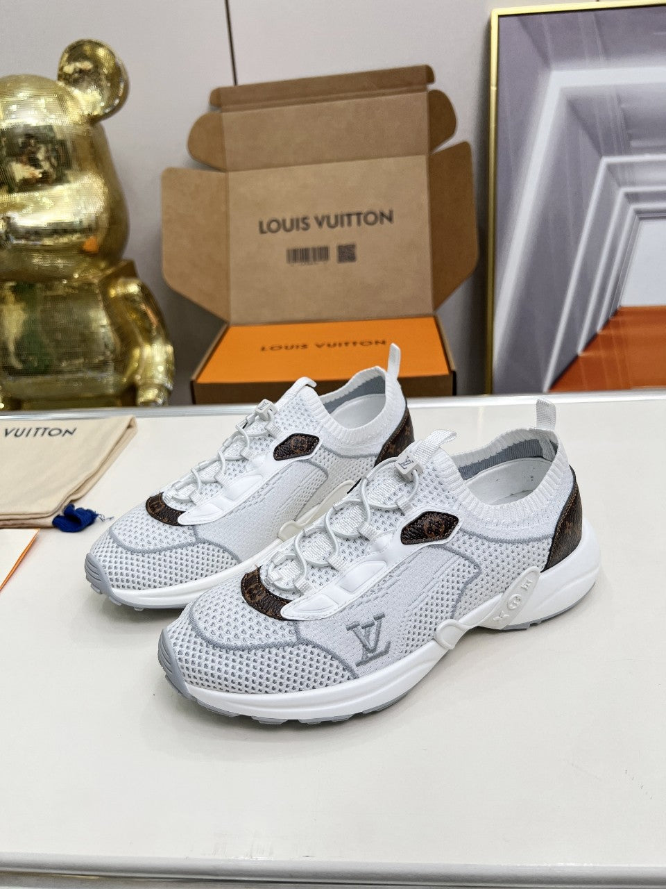 Lvv's new fashionable mesh breathable sports shoes 0725090801