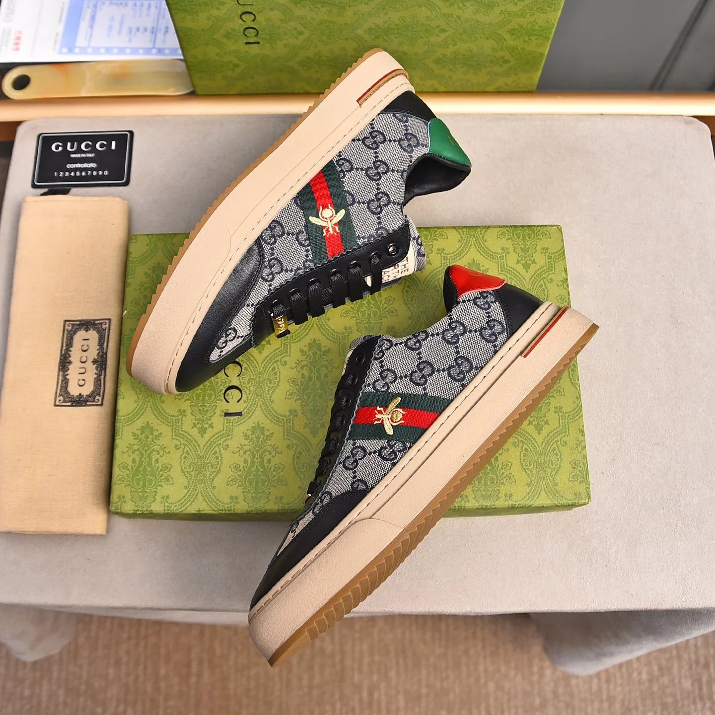 New classic versatile men's sports shoes 1024122410