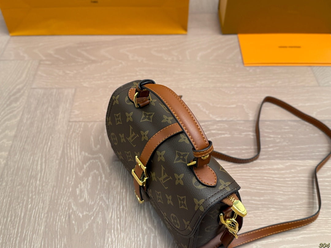 Lv Carry a crossbody bag 0725101402
