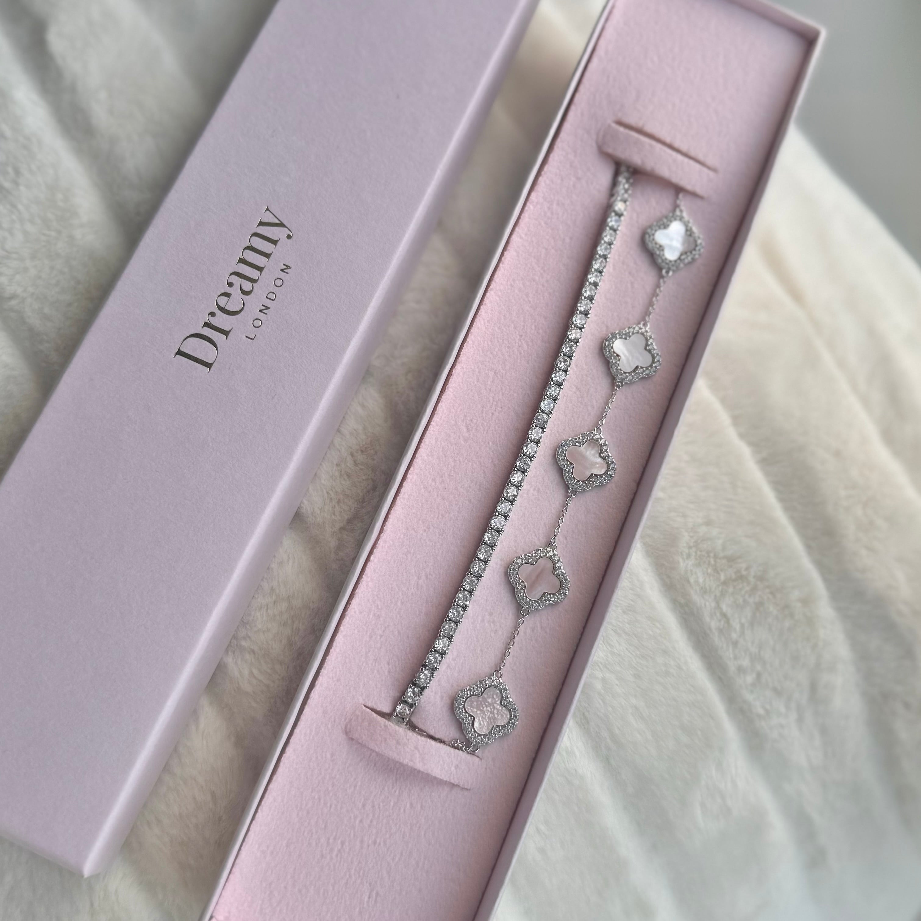 CELIA BABY PINK CLOVER BRACELET (SILVER)