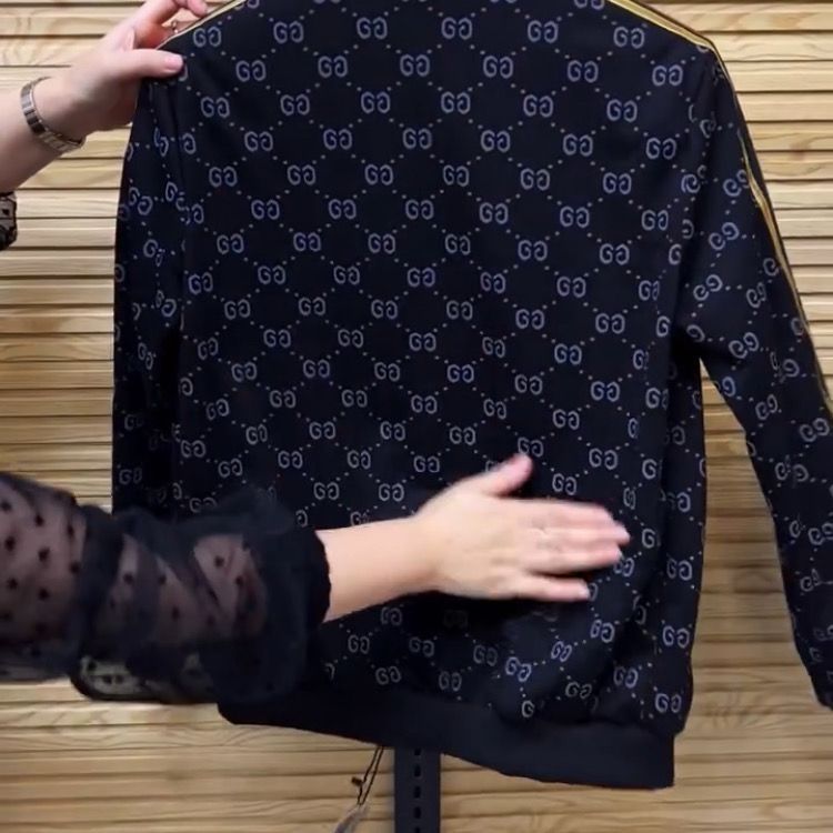 New men's casual sports suits high-end atmospheric fashion versatile slim soft and comfortable men's clothing