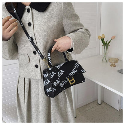 High-grade Texture Letter Hourglass Bag Single-shoulder Portable Crossbody Fashion Bag 1024041102