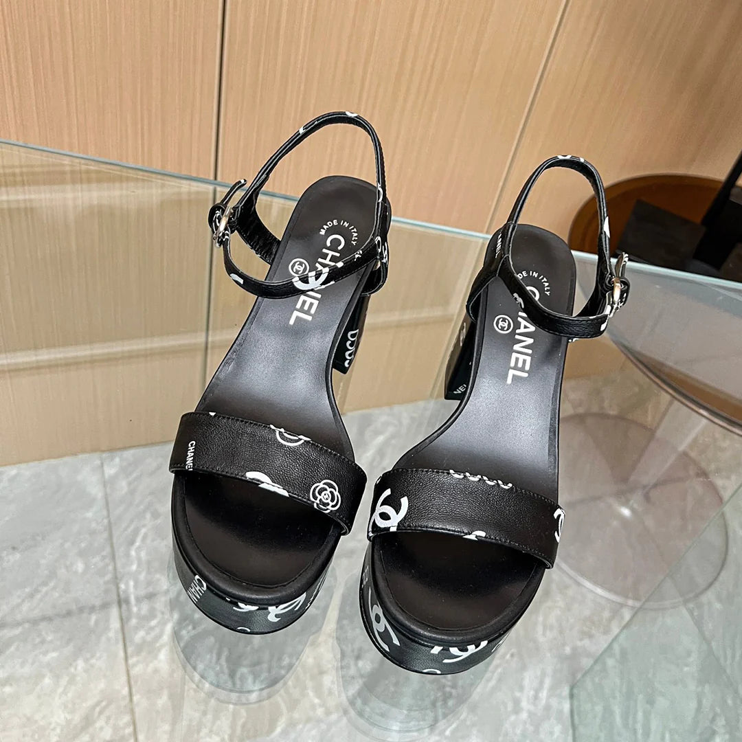 Classic high-heeled sandals blend modernity and fashion 1024031904