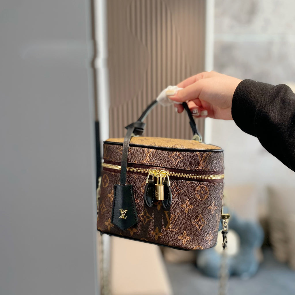 Presbyopia Retro Cosmetic Bag 031702