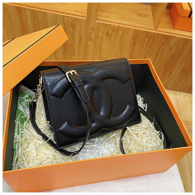 New Crossbody Bag Fashionable Small Square Bag Shoulder 1024071522