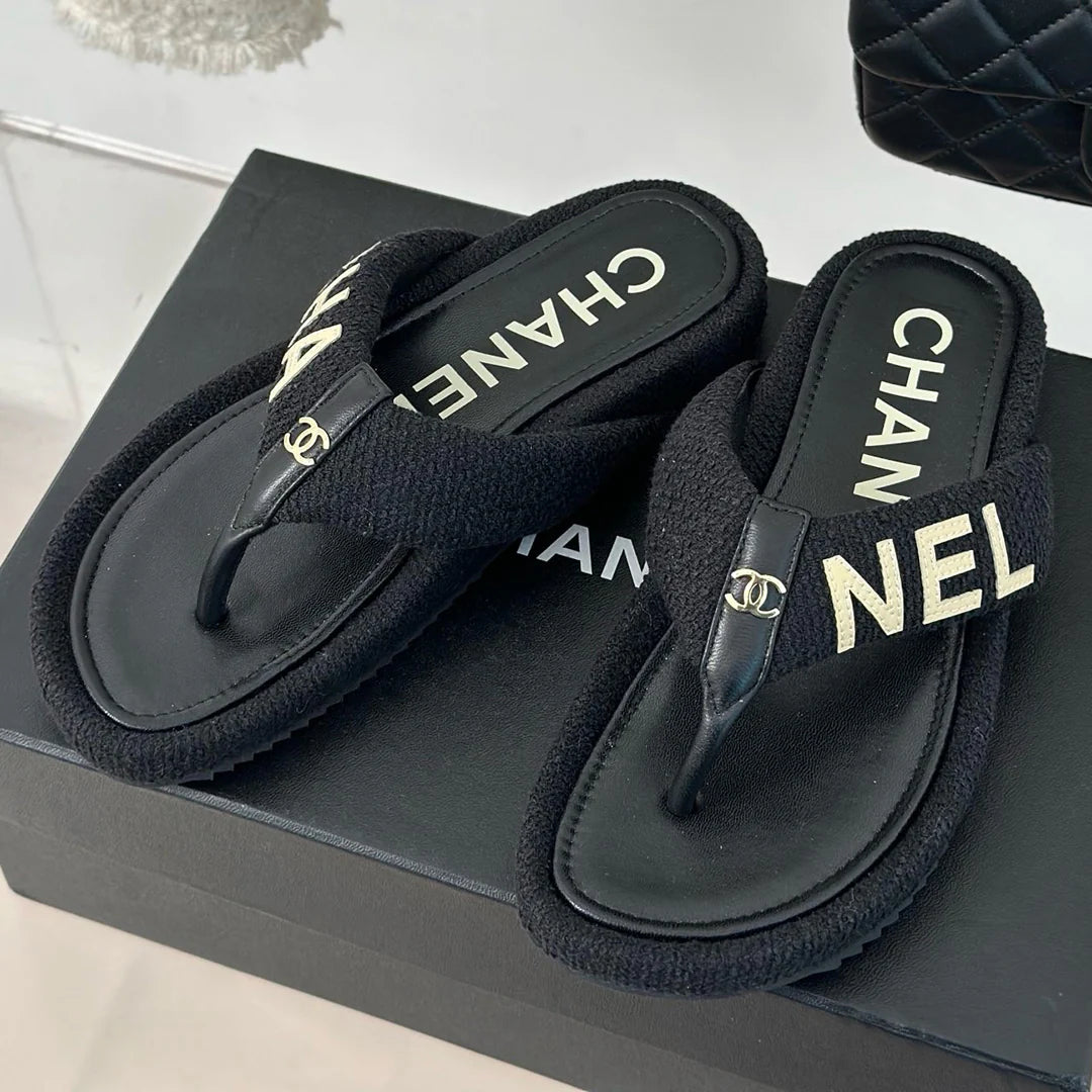 Fashion and versatile sandals 1024041505