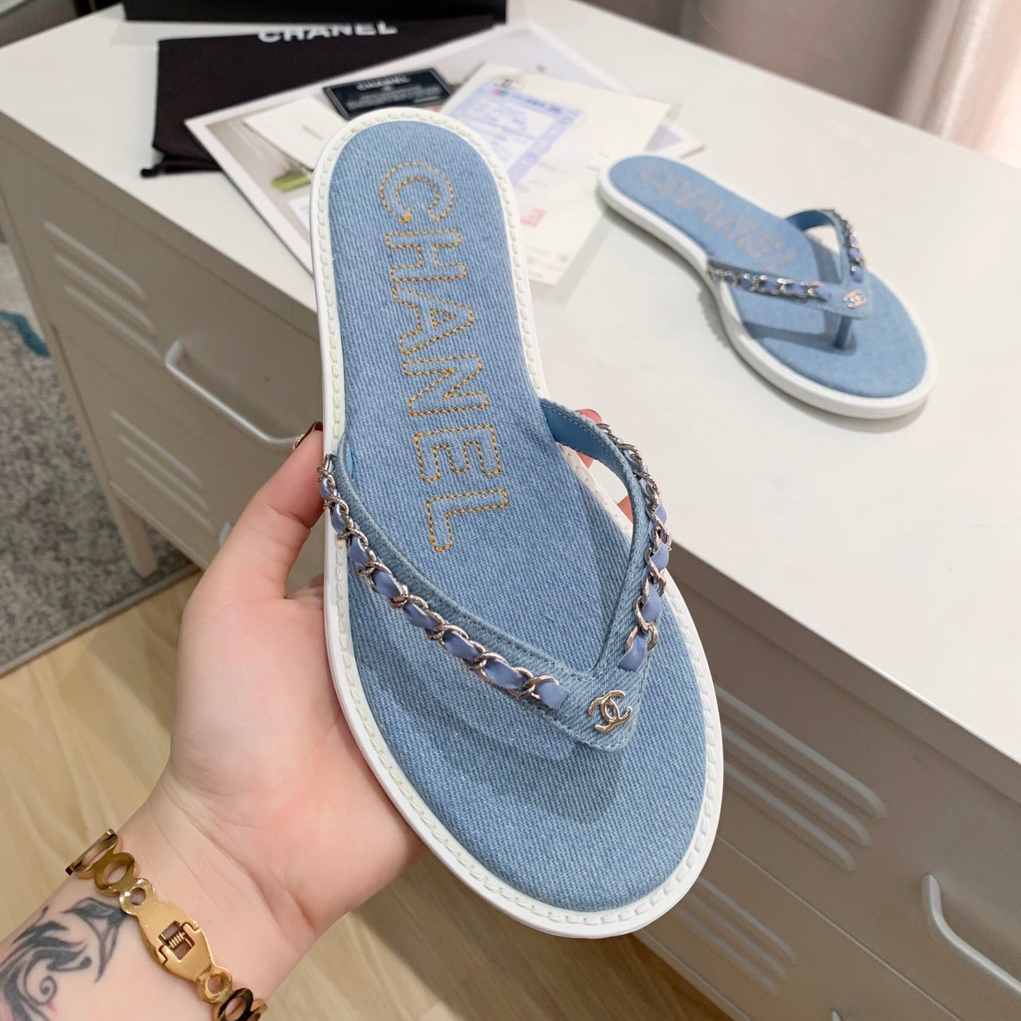 3-color  flip flops 03011