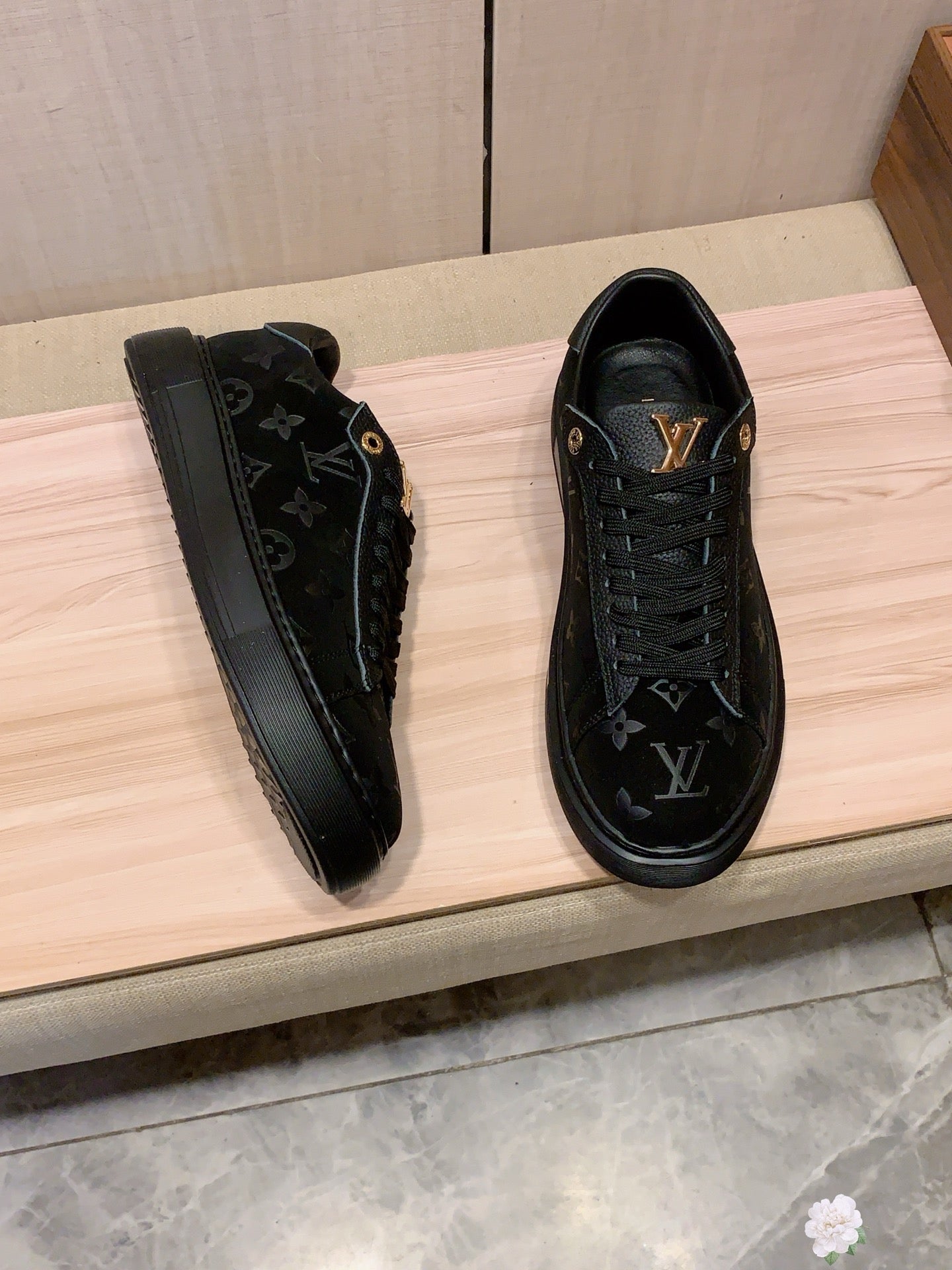 Lvv fashion sports shoes 0725062101