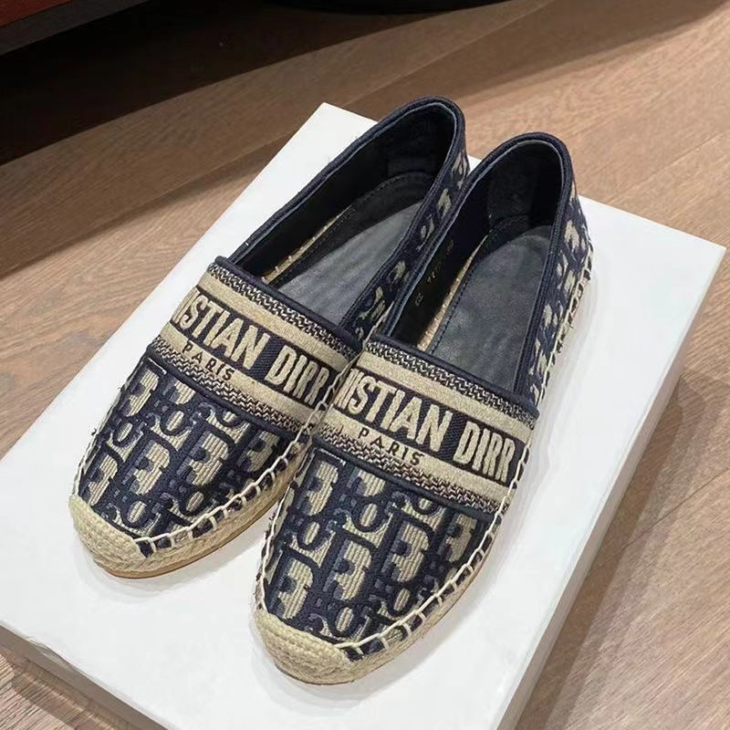 New fashion D logo womens loafers