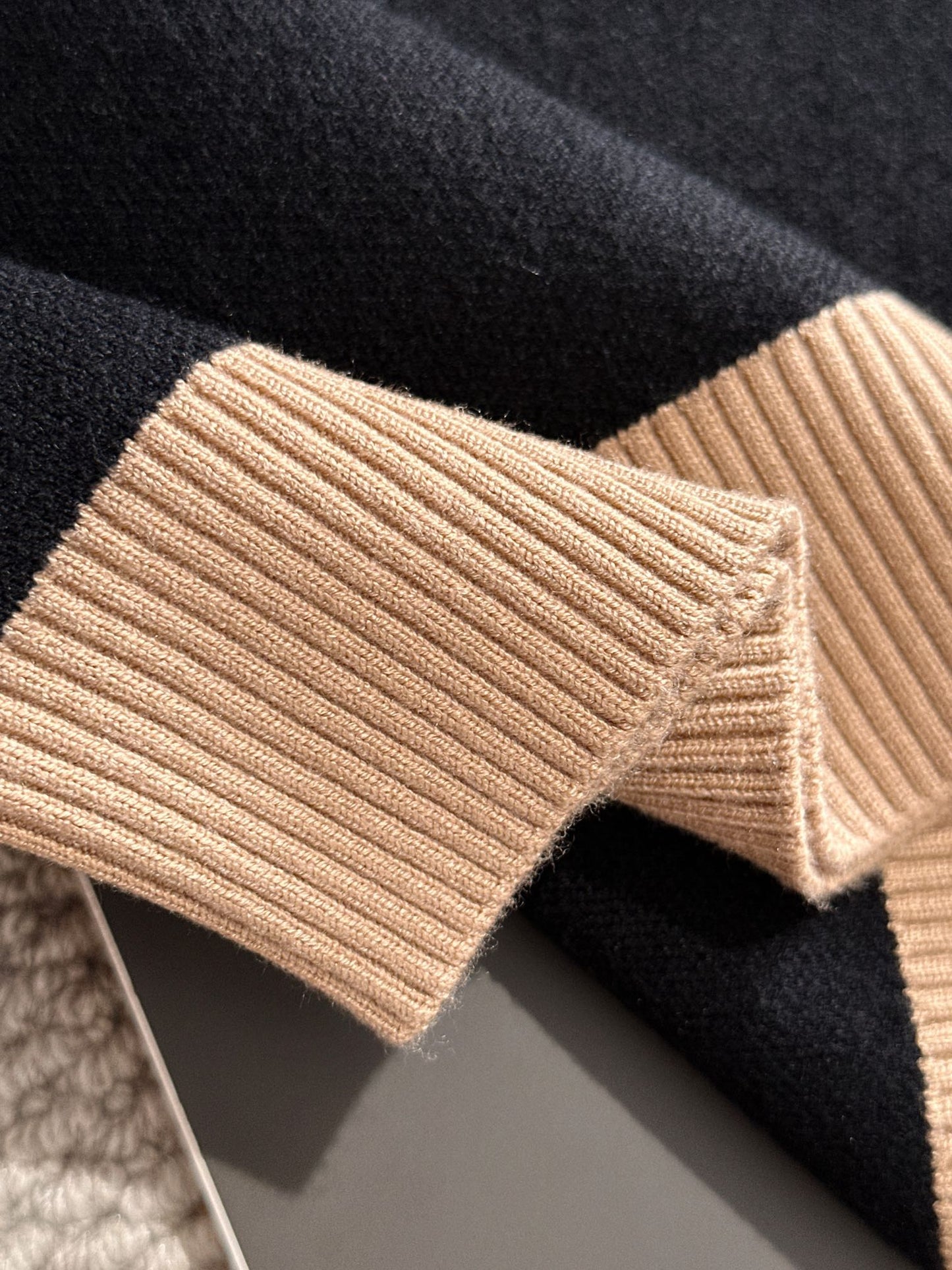 GG Fashion Print Crewneck Sweater 0724121811