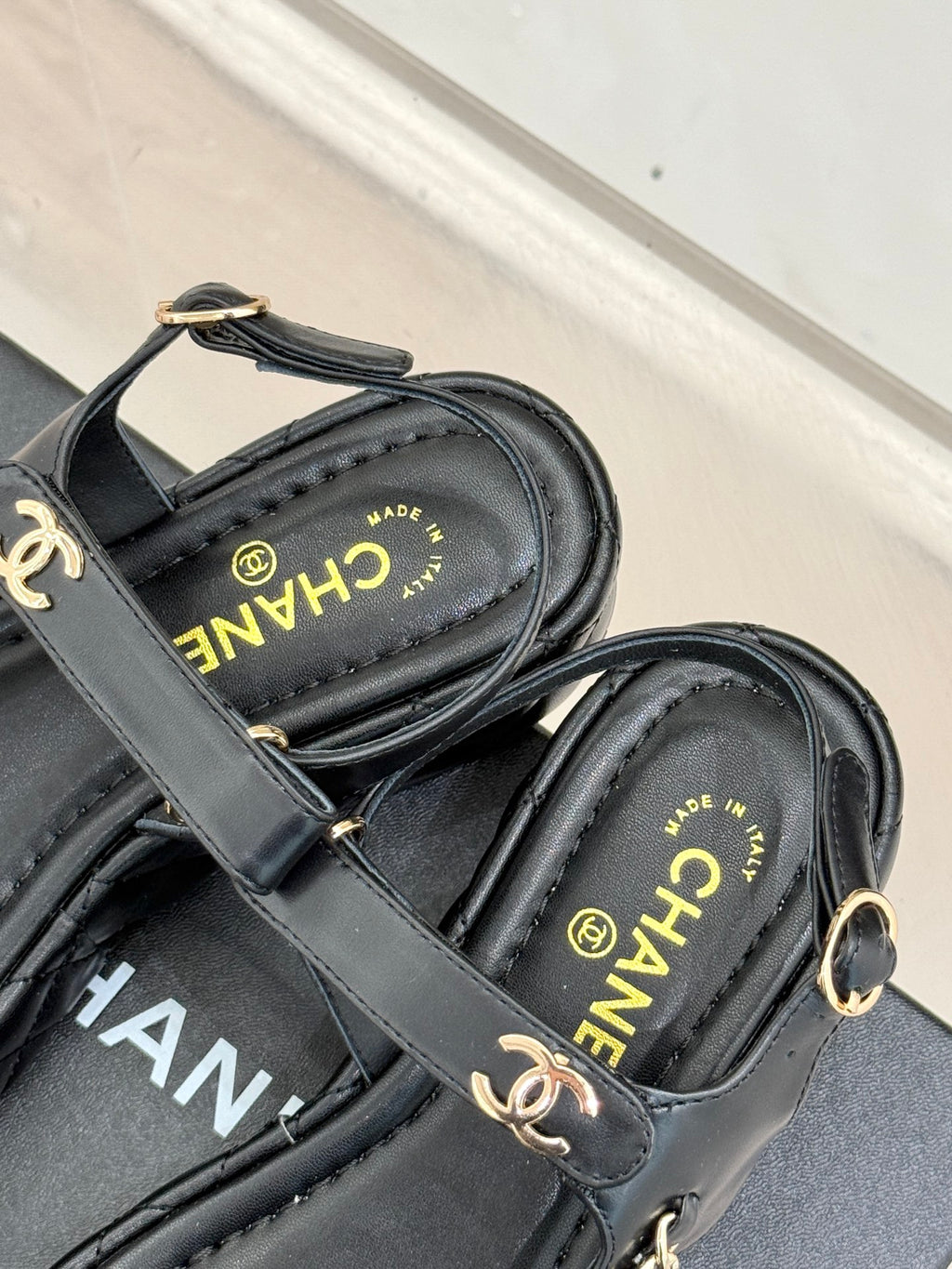 CNL Diamond chain thick-soled platform sandals 0725031110