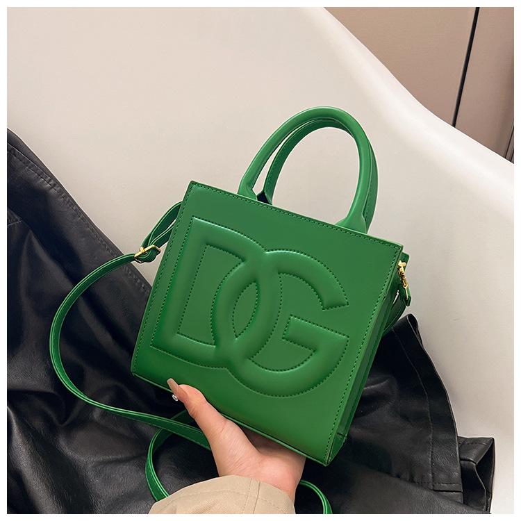 New Fashion Versatile Handbug 1023121903