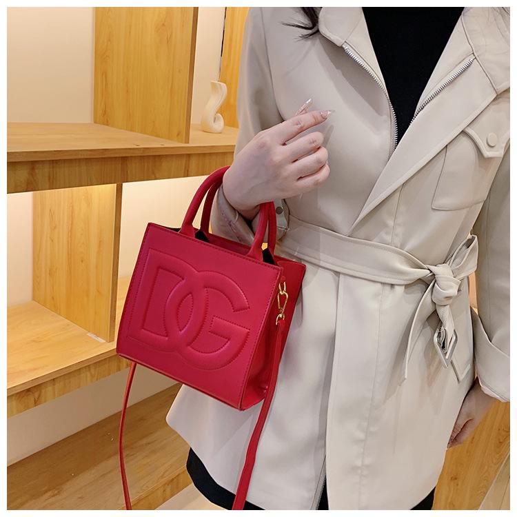 New Fashion Versatile Handbug 1023121903