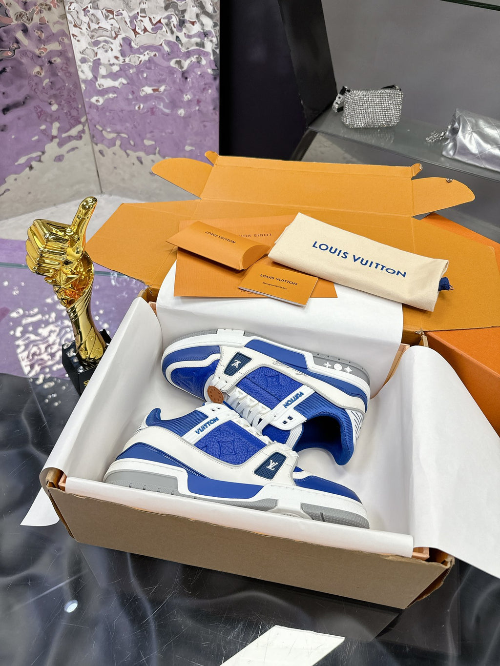 LV Trainer Sneaker 1824120914