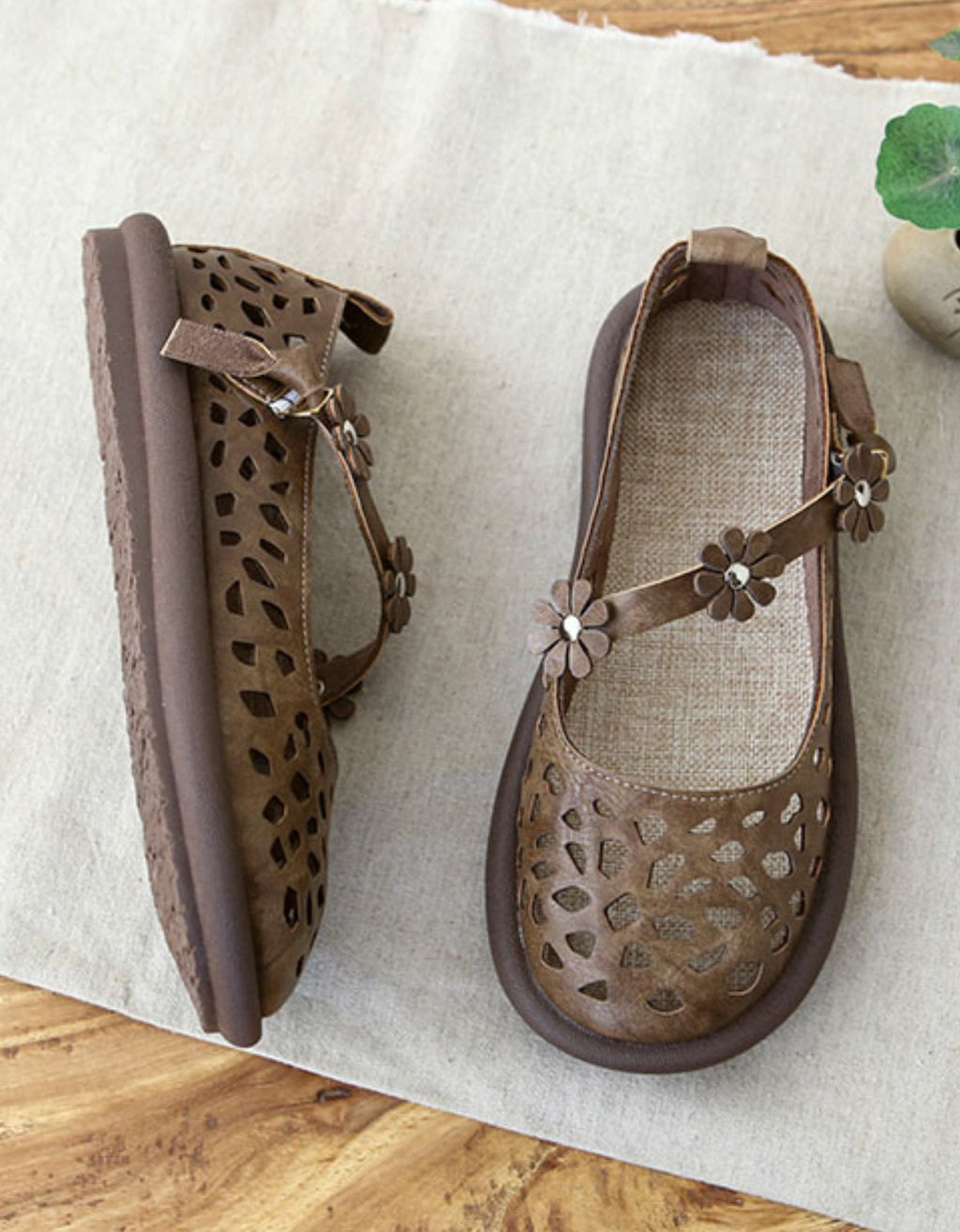 Comfortable Summer Hollow Wide Toe Box Sandals