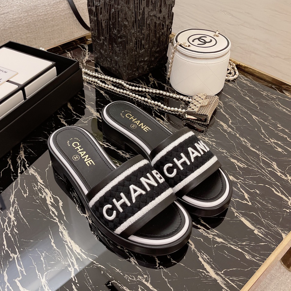 Ladies Alphabet Slippers XC0723051804