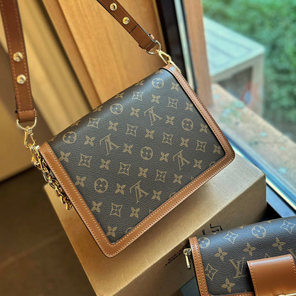 Fashion new messenger bag CWT1023091104