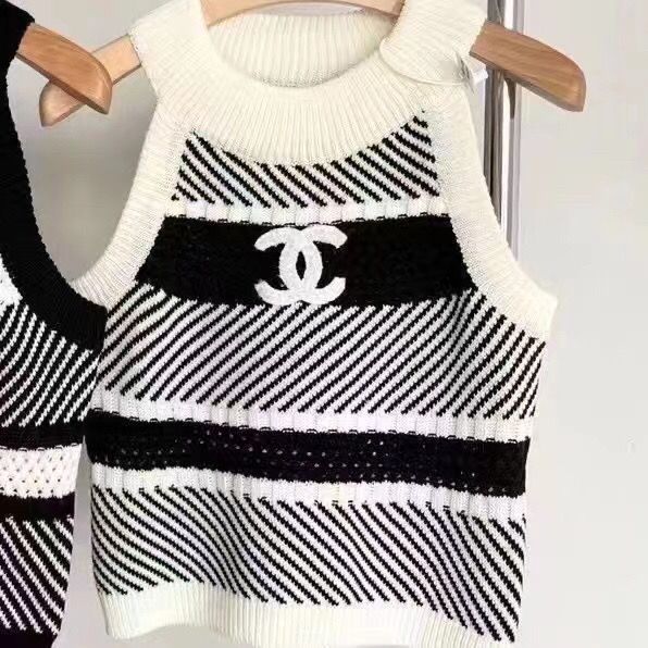 Fashion striped halter top for women's outerwear PD10062923