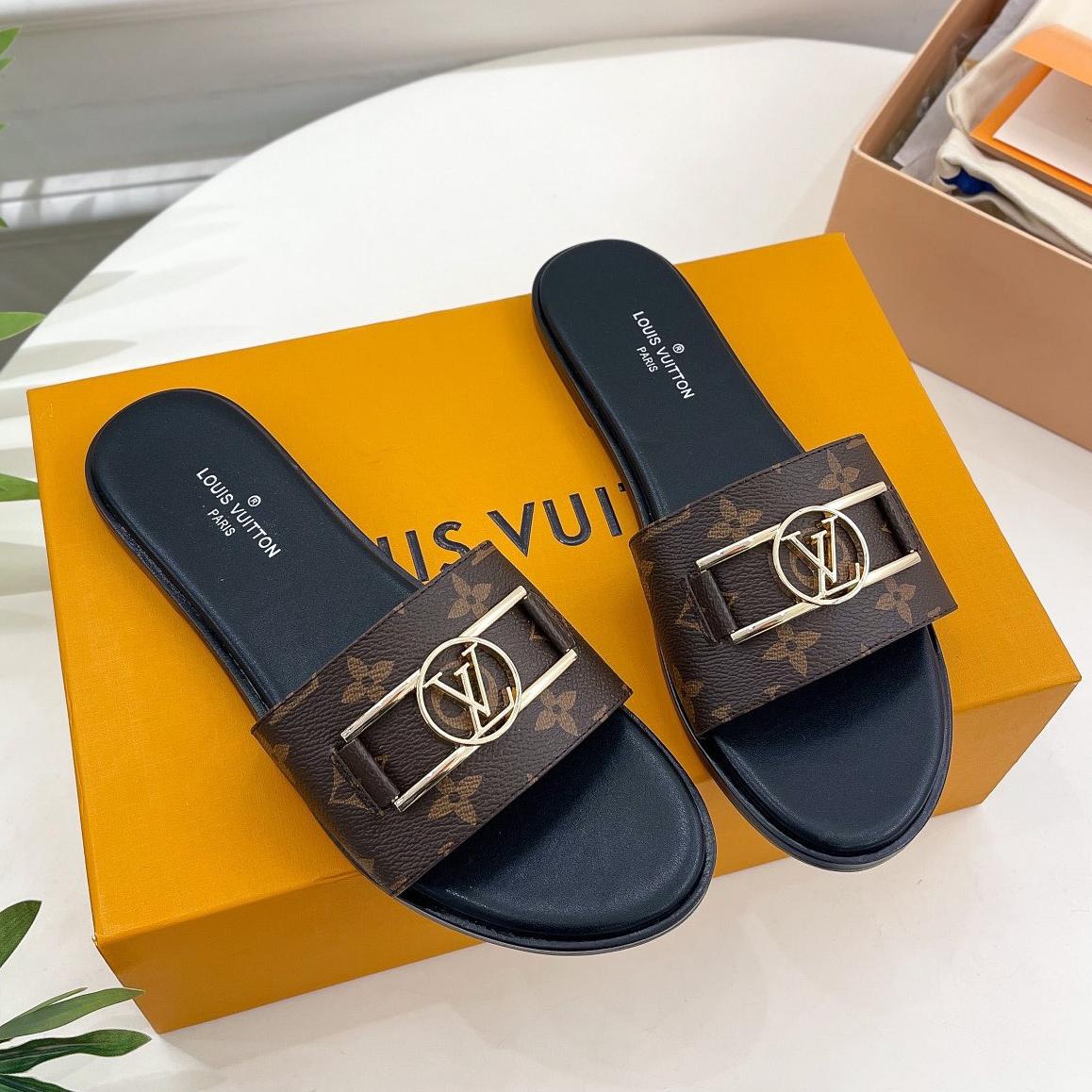 Women's classic versatile one-button slippers XJ10032211