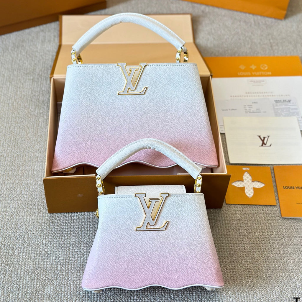 V-Capucines Shell Tote Bag 0724061308