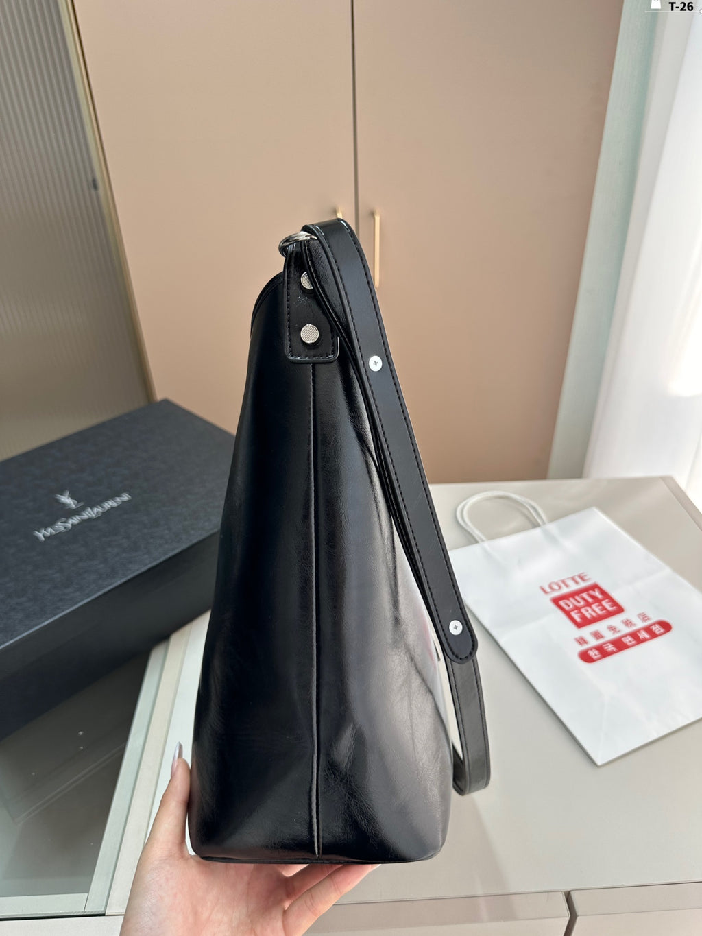 Y waxed leather black and silver underarm shopping bag 0724061208