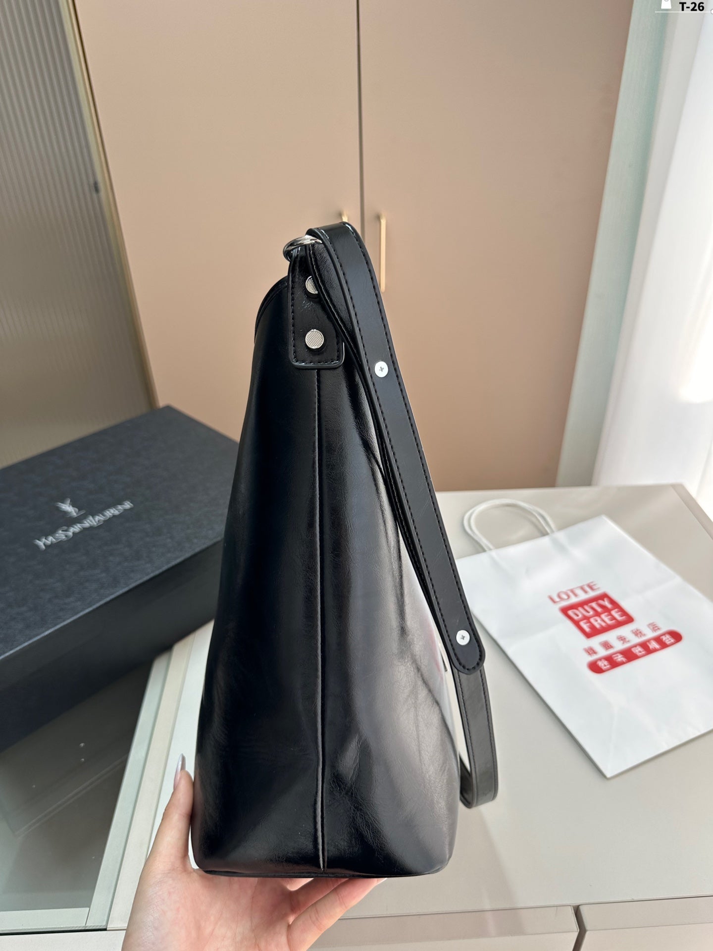 Y waxed leather black and silver underarm shopping bag 0724061208