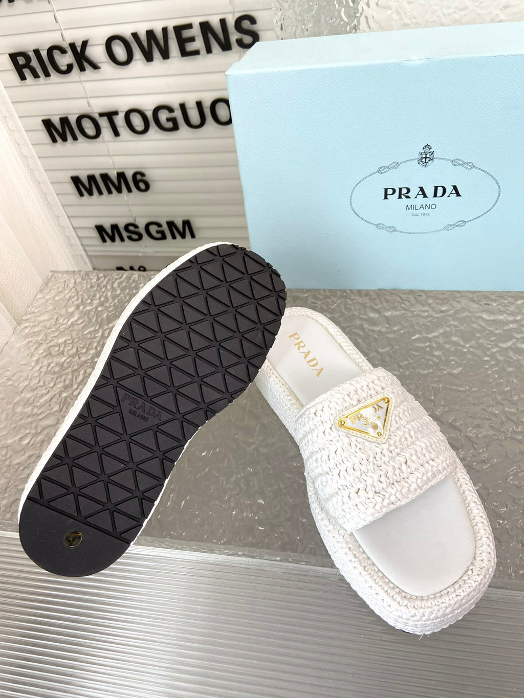 Spring and summer new style woven thick-soled triangle buckle strap slippers 0724032001