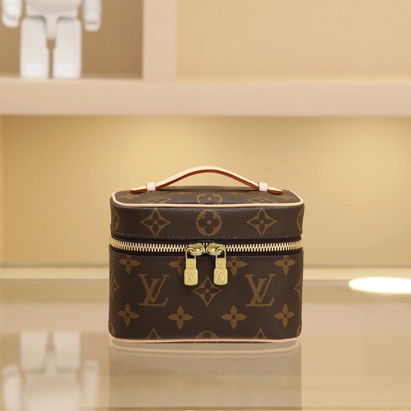 Lvv fashion nice cosmetic bag 0725040101