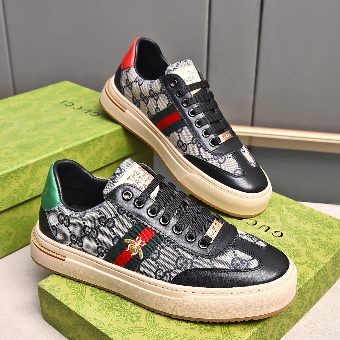 New classic versatile men's sports shoes 1024122410